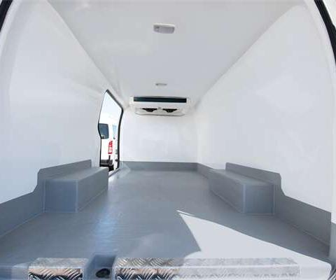 爲(wei)什麽冷藏車車(chē)廂對車廂闆材(cai)質要求比一般(ban)車廂高(圖1)