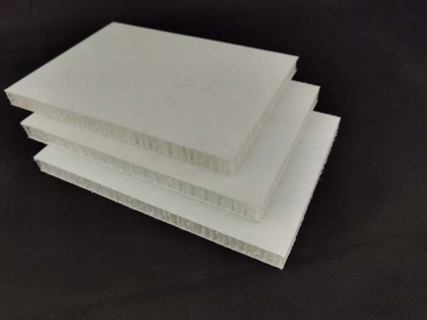 連續纖(xiān)維增強熱(rè)塑性複合(he)材料（cfrt）預浸(jìn)料的加工(gōng)方法