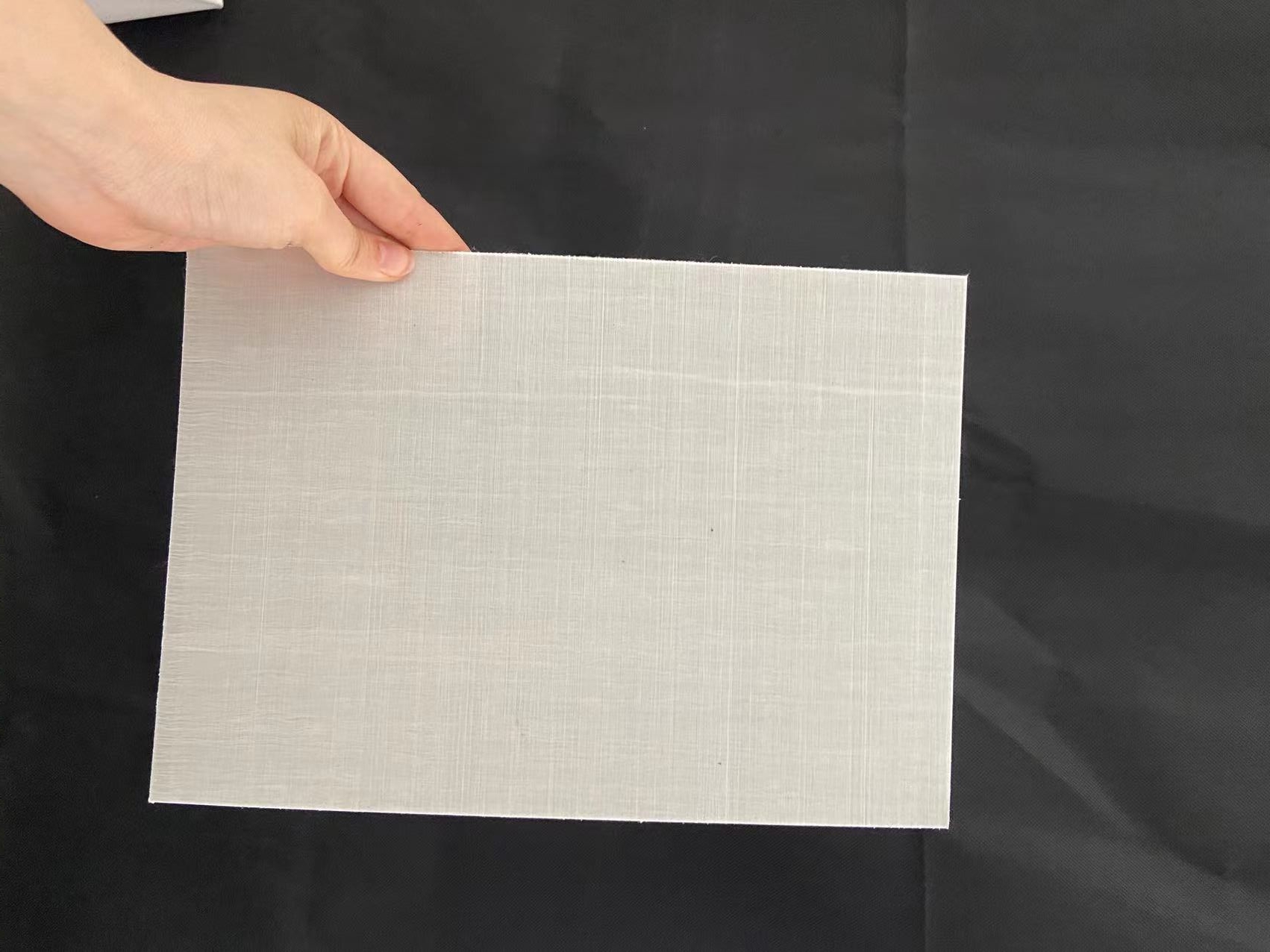 CFRT合片實心闆(pǎn)—可做汽車輕量化(hua)熱塑性複合材料(liào)